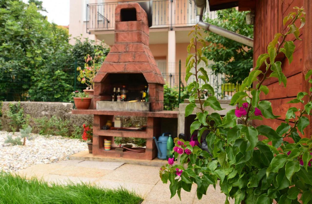 Studio Tami I Barbi Apartamento Opatija Exterior foto